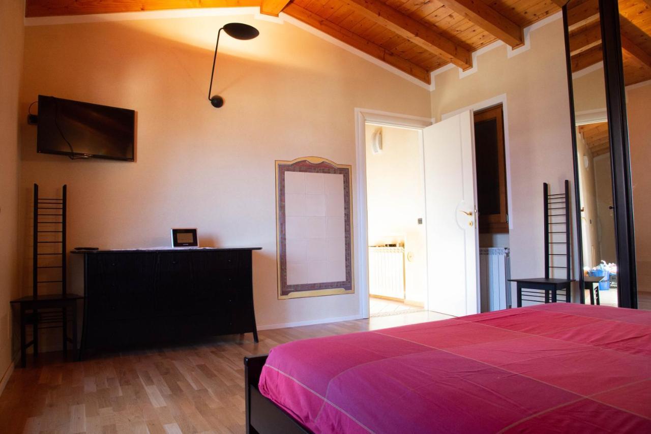 Guesthouse "Villa Tamas" Limone sul Garda Extérieur photo
